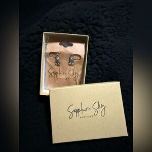 Sapphire Sky Boutique Stud Earrings Siberian Husky Dogs Rare